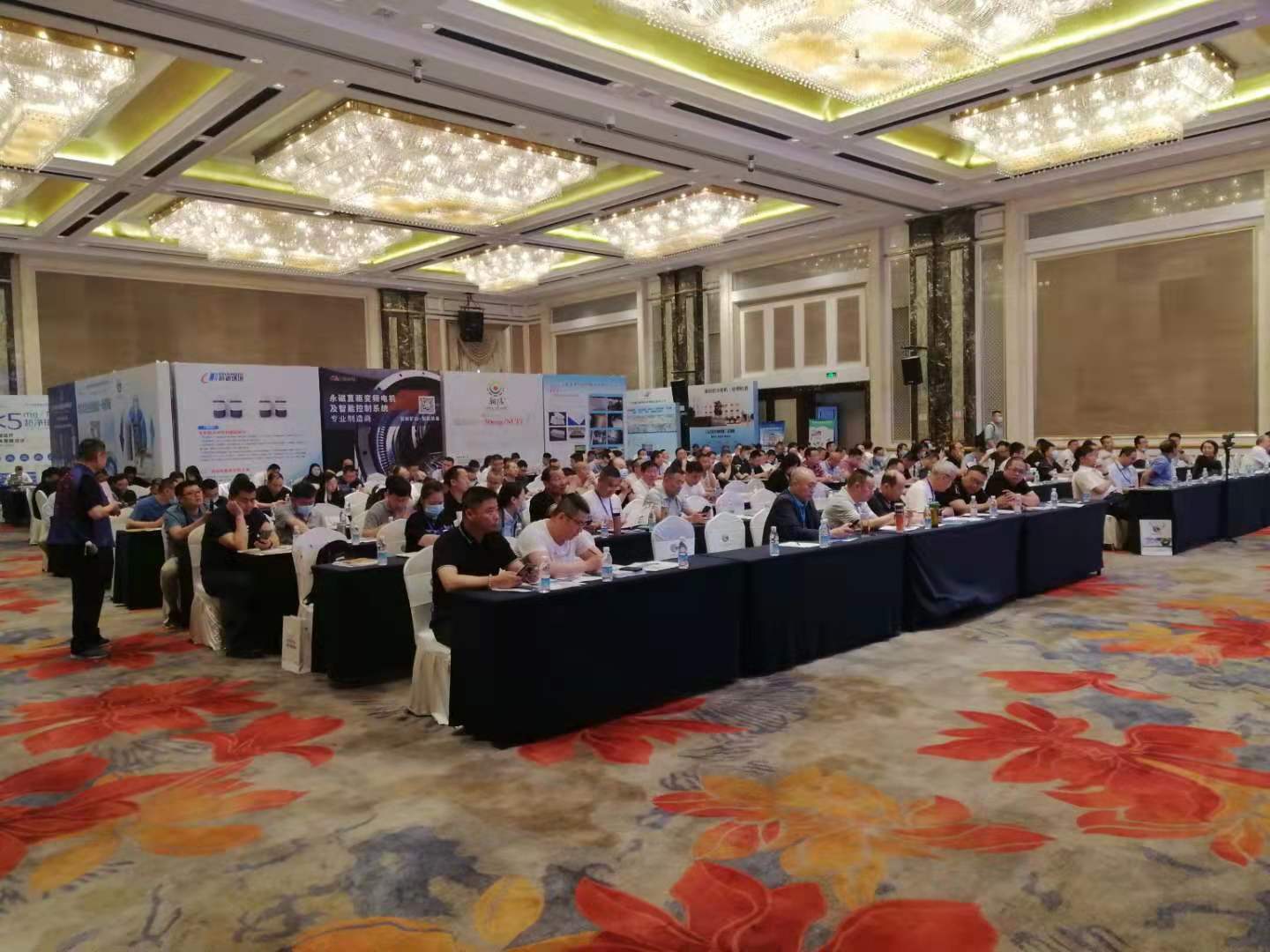 金德創(chuàng)業(yè)測控技術(shù)有限公司參加第十屆水泥工業(yè)節(jié)能環(huán)保技術(shù)高峰論壇(圖2) 金德創(chuàng)業(yè)測控技術(shù)有限公司參加第十屆水泥工業(yè)節(jié)能環(huán)保技術(shù)高峰論壇(圖2)