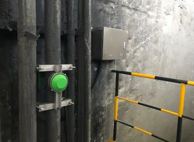 Na-22放射性儀表礦山充填管道密度測量現場(圖1)